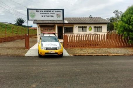 “Depois do Gole” em Turvo/PR. Homem quebra o vidro da porta com facão e ameaça a mulher e sua família