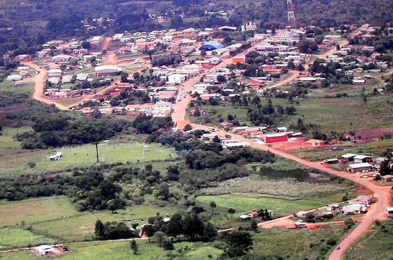  Fiat Strada furtada em Botuverá SC, foi encontrada em meio a mata em Santa Maria do Oeste