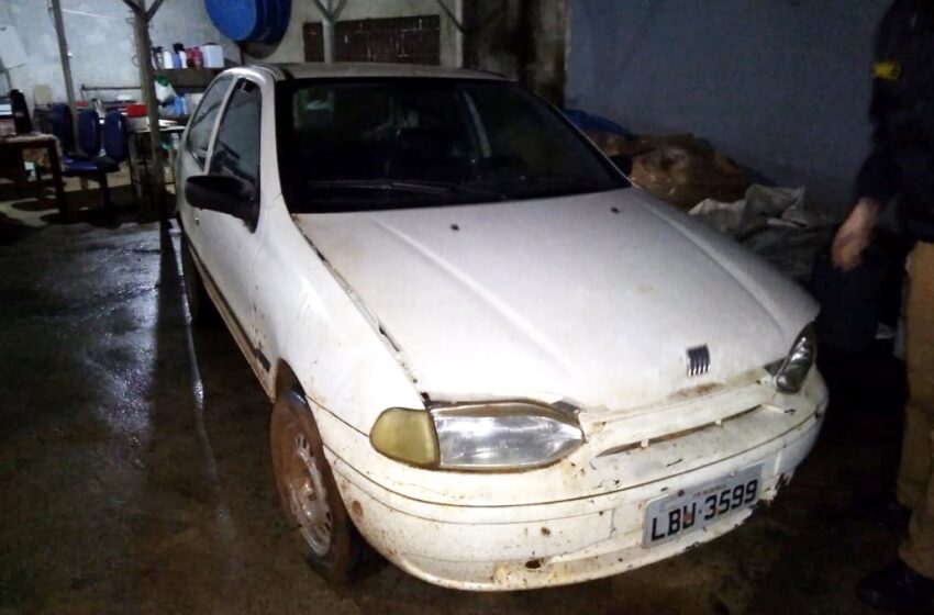  Veículo Pálio com placas de Sarandi-PR, é encontrado abandonado as margens da PRC-466 entre Pitanga e Boa Ventura