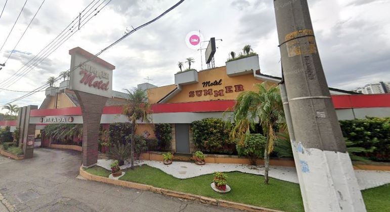  Policial morre ao comemorar 50 anos em motel com 11 mulheres