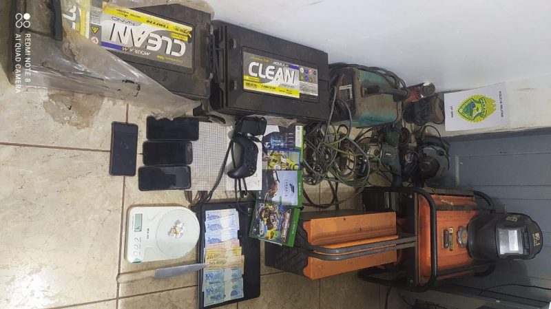  Drogas, dinheiro e celulares foram apreendidos pela PM em Manoel Ribas