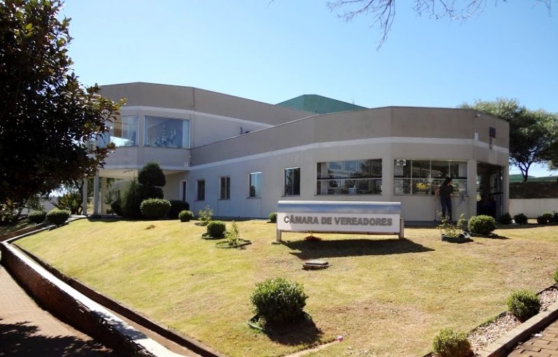  MP pede o bloqueio de R$ 60 mil de empresa por fraude a licitação para reforma do prédio da Câmara de Pitanga