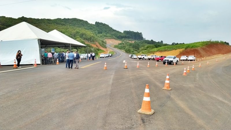  Mais de oito municípios da região conseguiram reunir menos de 50 pessoas para recepcionar o Governador em Pitanga