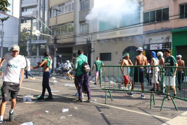  Torcedor do Palmeiras morre após ser baleado durante briga em São Paulo