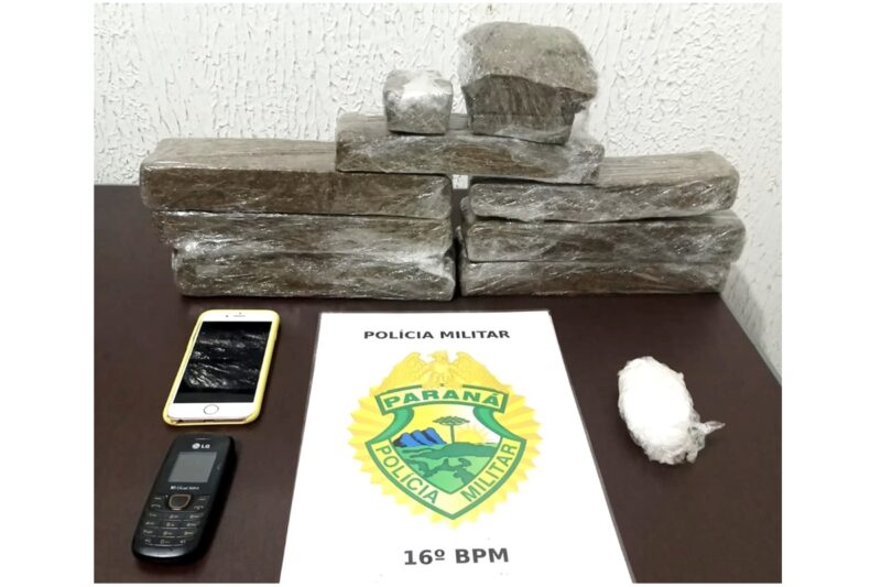  Casal é preso com maconha e cocaína em um veículo Gol em Manoel Ribas