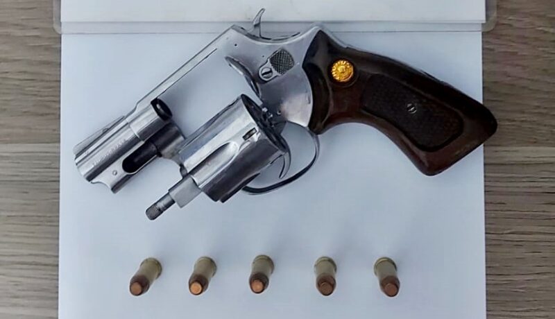  Preso e arma de fogo apreendida em um Bar na Rodovia PR-460 em Pitanga