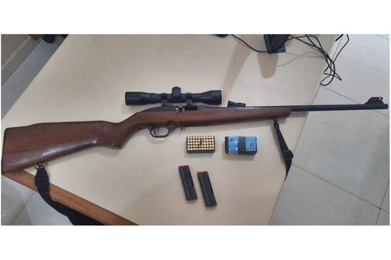 Homem de 69 anos transportava um rifle com documento irregular em Nova Tebas