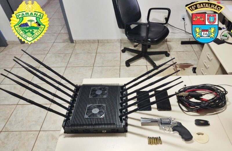  Presos em Manoel Ribas com arma e bloqueador em uma S-10, suspeitos de roubo de cargas na região
