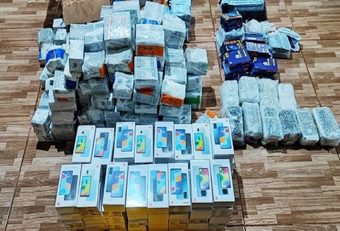  Dois veículos com mais de R$ 80 mil em celulares e baterias do Paraguai são apreendidos entre Nova Tebas e Manoel Ribas