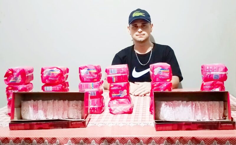  Jovem Filantrópico de Ribeirão do Pinhal arrecada absorventes para pôr em banheiros da cidade
