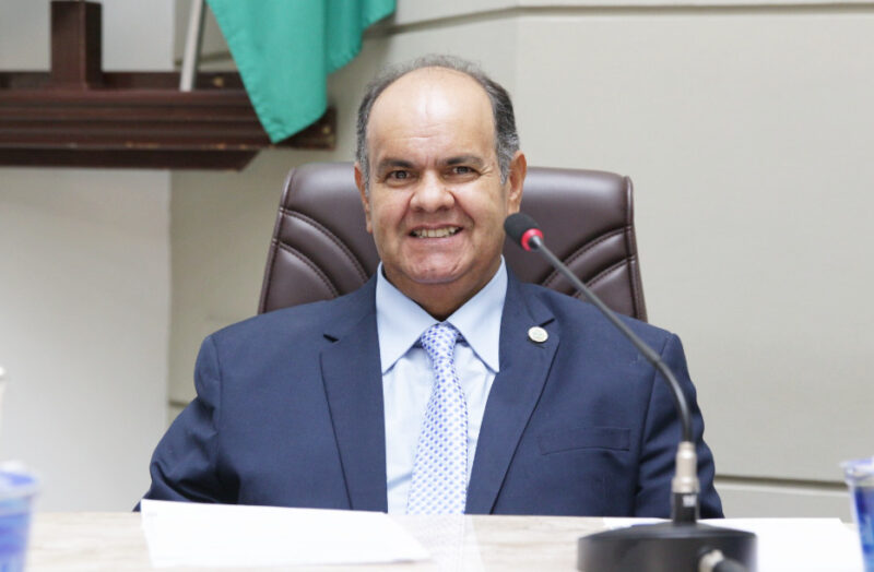  Vereador já falecido é multado pelo TCE-PR que cobra devolução de valores recebidos indevidamente