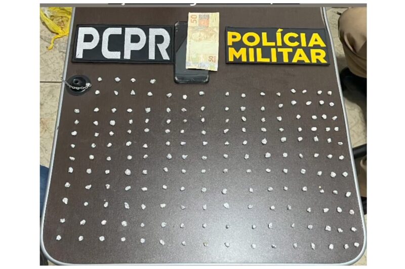  Preso e menor apreendido em ponto de venda de drogas em Manoel Ribas