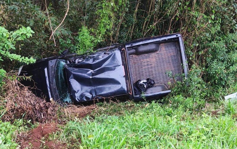  Capotamento na PRC-466 entre Pitanga e Manoel Ribas