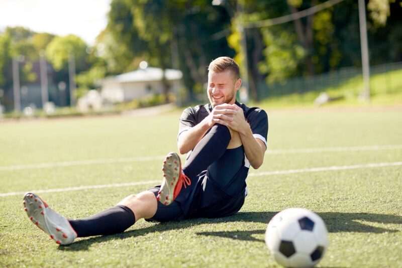  Sensação de instabilidade no joelho é o principal sintoma de lesão comum entre jogadores de futebol