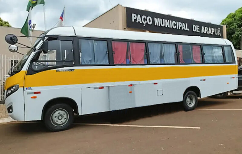  Arapuã e MPPR celebram Compromisso de Ajustamento de Conduta na questão da “precariedade da frota de Ônibus Escolares”