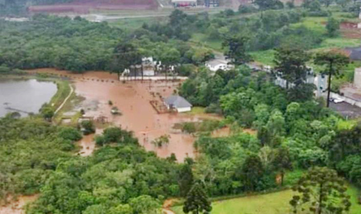  Temporal afeta o abastecimento de água em Pitanga