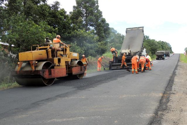  TCE-PR suspende mais uma licitação do DER devido a possíveis irregularidades