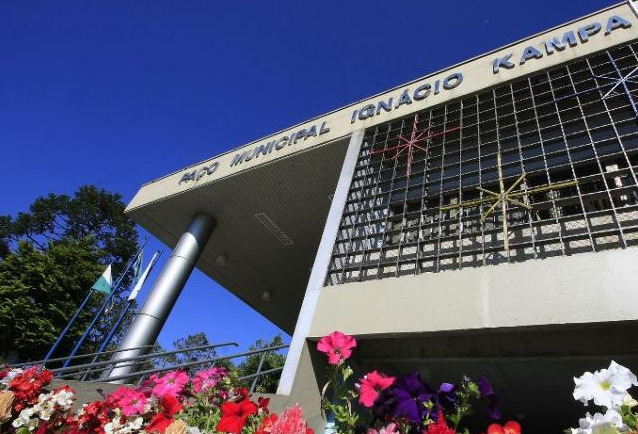  Em Araucária – Ex-secretário e então procurador são multados por firmarem contrato irregular