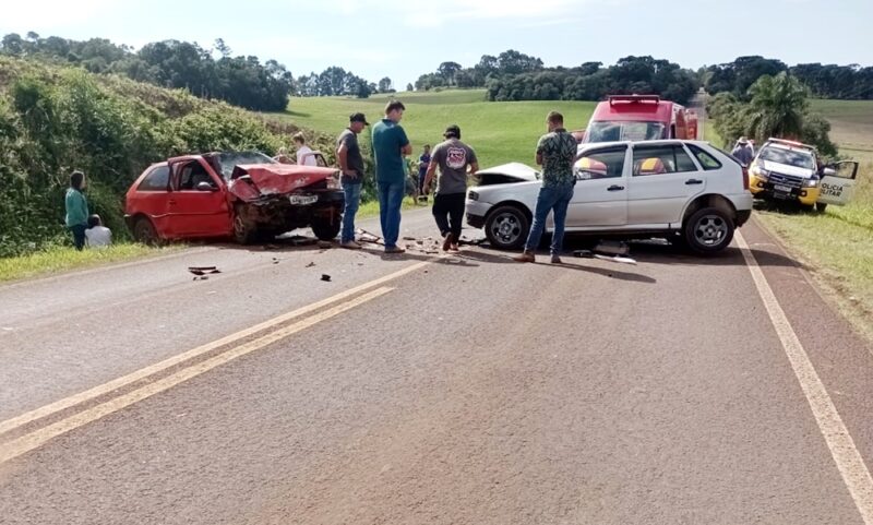  Acidente com dois veículos na PR-456 entre Pitanga e Santa Maria do Oeste