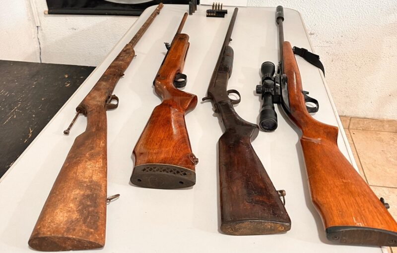 Preso com quatro espingardas que foram apreendidas no Distrito de Guará interior de Guarapuava