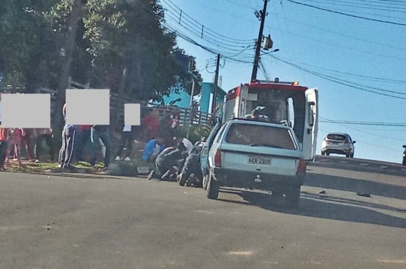  Moto com débitos é recolhida após acidente com um carro em Pitanga