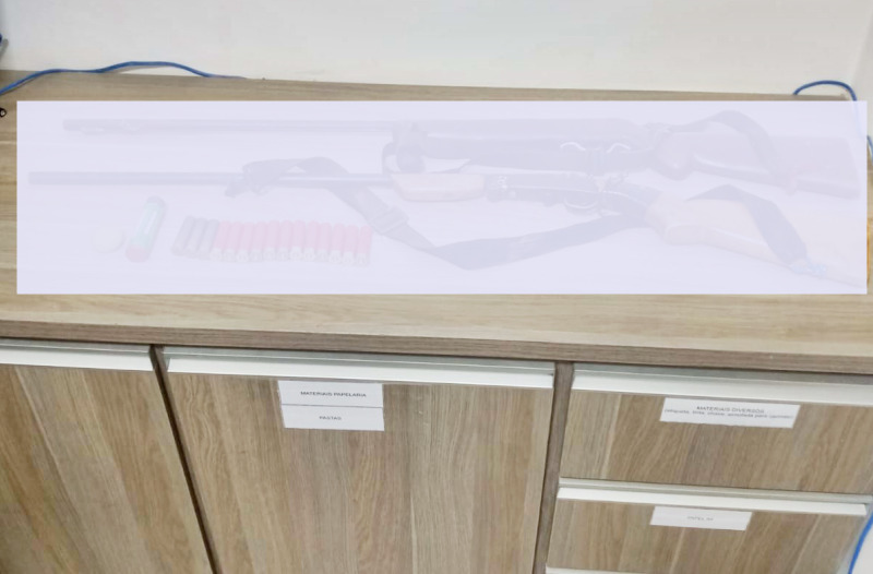  Preso no interior de Santa Maria do Oeste. Duas armas e munições apreendidas e um Trator roubado recuperado