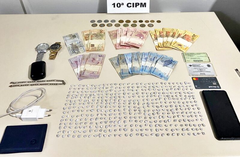  Dois presos, droga, dinheiro e objetos são apreendidos em Palmital/PR