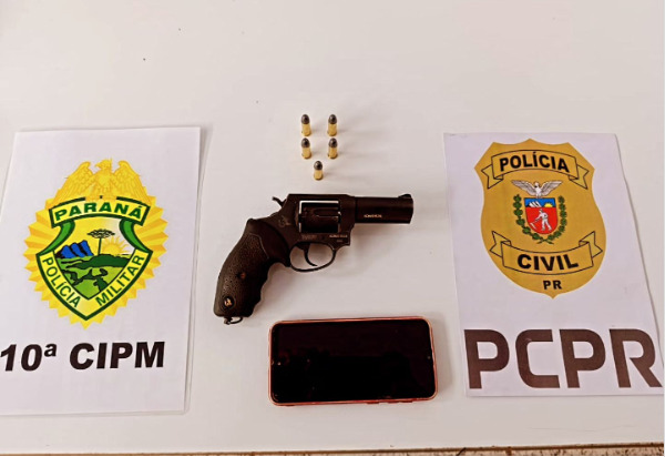  Preso no interior de Goioxim/PR. Um revólver calibre 38 carregado, um aparelho de armazenamento de sistema de câmeras e um celular foram apreendidos
