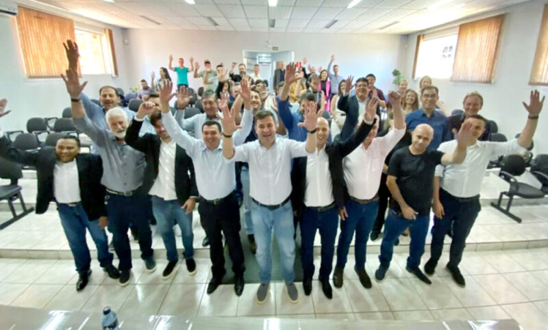  Caravana Novos Gestores em Pitanga reúne prefeitos atuais e eleitos da região da AMOCENTRO