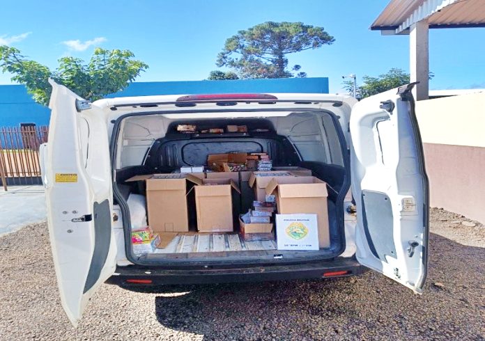 Veículo roubado, tomado de assalto é encontrado em Nova Tebas após parte da carga de cigarros serem levados pelos bandidos