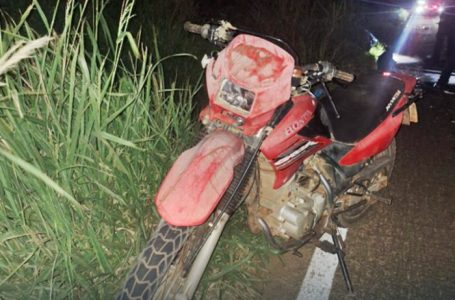 Homem morre em trágico acidente de moto com uma máquina agrícola em Palmital/PR
