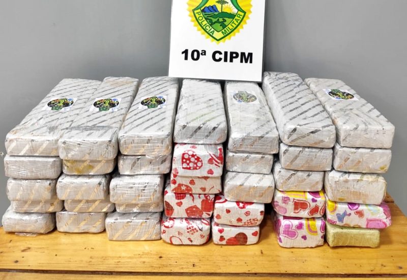  Preso na Rodoviária de Laranjeiras do Sul com 26,2 quilos de maconha em um ônibus que seguia de Foz para Curitiba