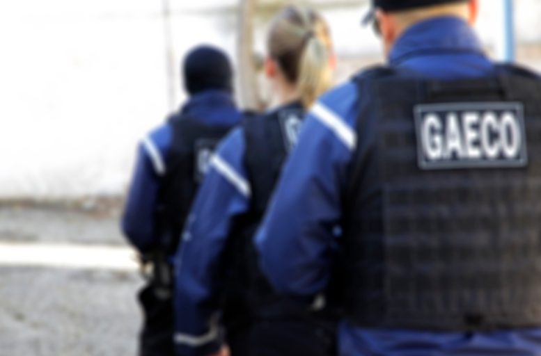  16 PMs que “roubavam” mercadorias de sacoleiros, são condenados a prisão por associação criminosa e outros crimes
