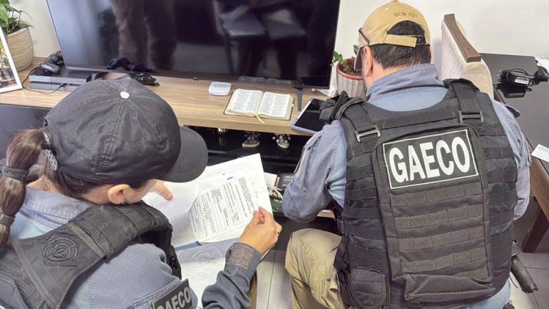 Gaeco cumpre vinte mandados de busca e apreensão em operação de combate a fraudes em licitações no município de Bocaiúva do Sul