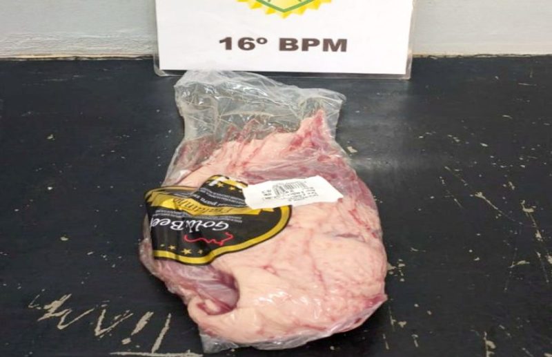  Ladrão de carne é detido no local do furto até a chegada da PM para encaminha-lo para Delegacia