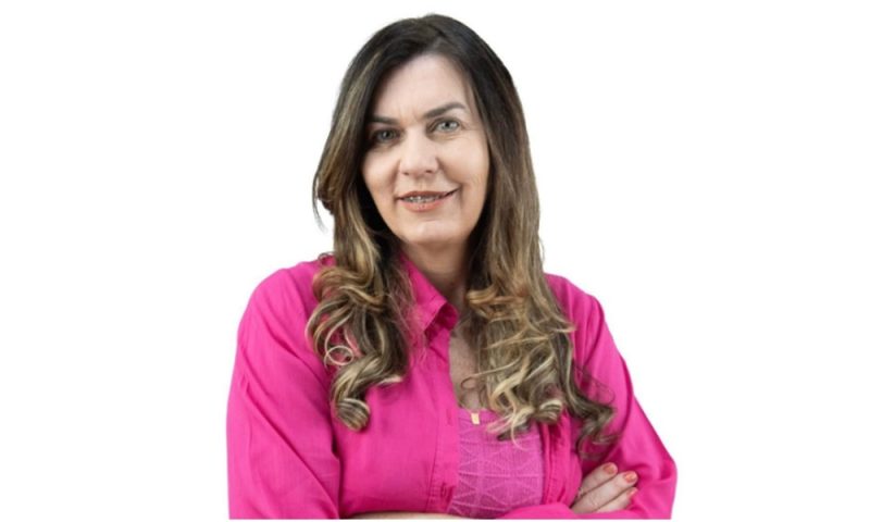  Ex-primeira dama de Palmital Silvânia Schmitz morre lutando contra um câncer