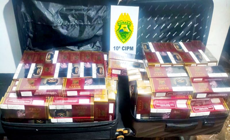  Mulher é presa tentando fugir com malas com cigarros do Paraguai próximo da Rodoviária de Laranjeiras do Sul