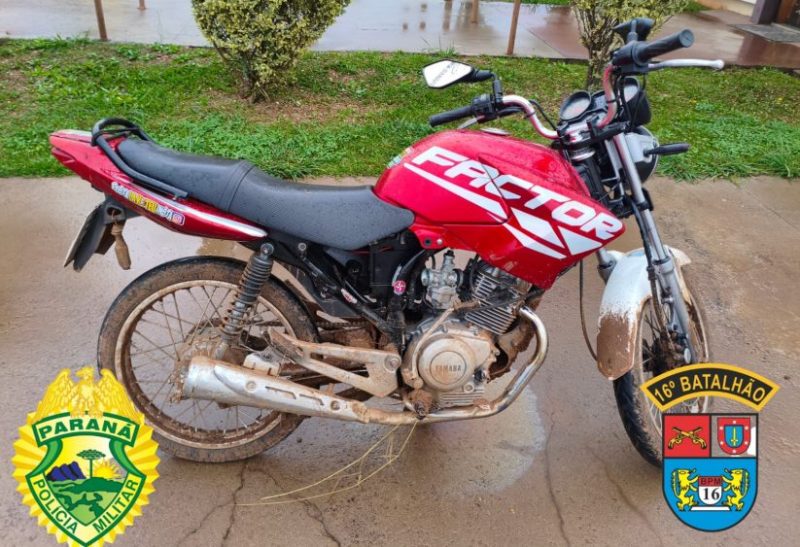  Moto furtada é encontrada pela PM estacionada na Colônia Vitória em Guarapuava